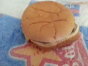 Best Dollar Burgers: Carlapos;s Jr. Kidapos;s Hamburger